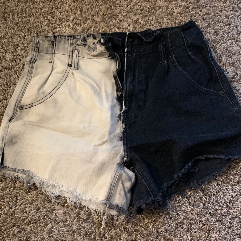 American eagle shorts size 6